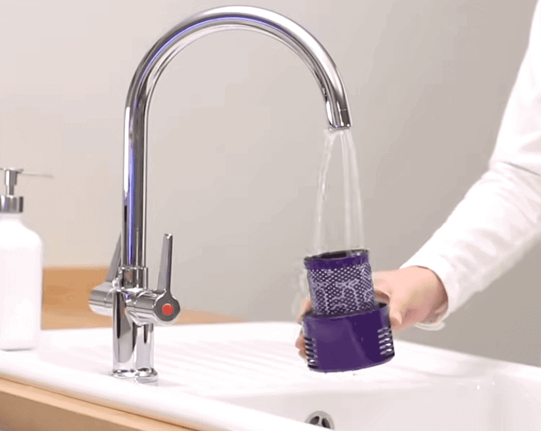 ניקוי פילטר דייסון V10