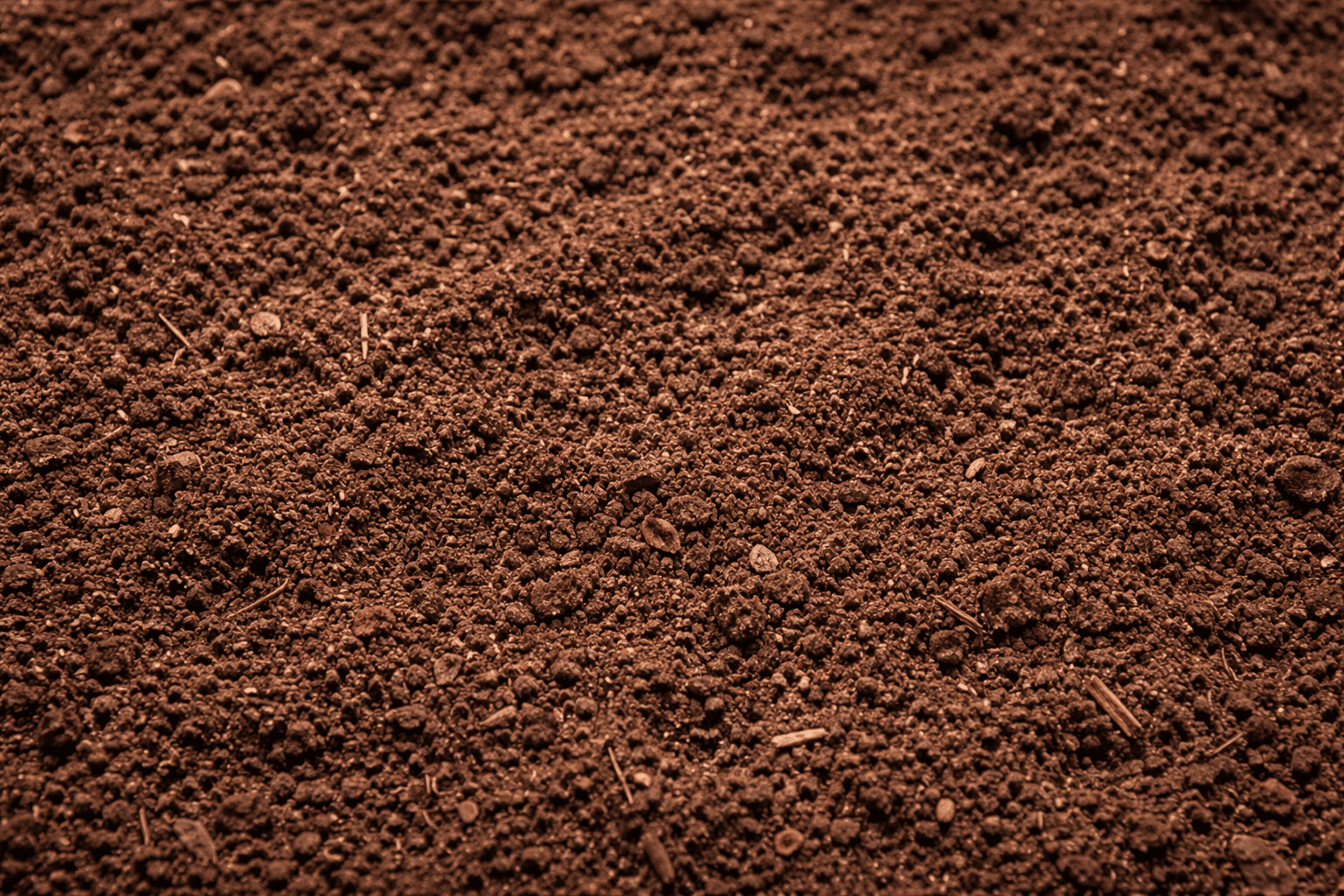 אדמת חמרה לגינה